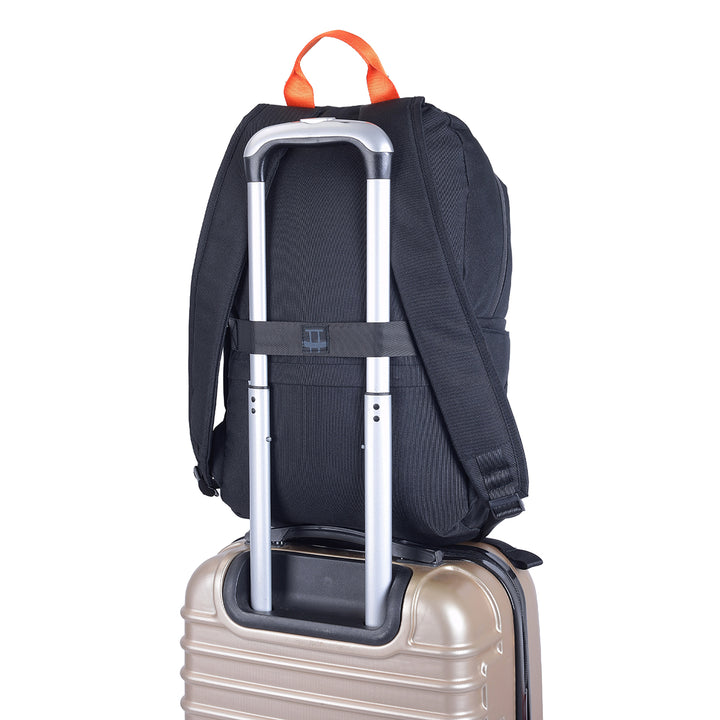 תיקים לעלייה למטוס